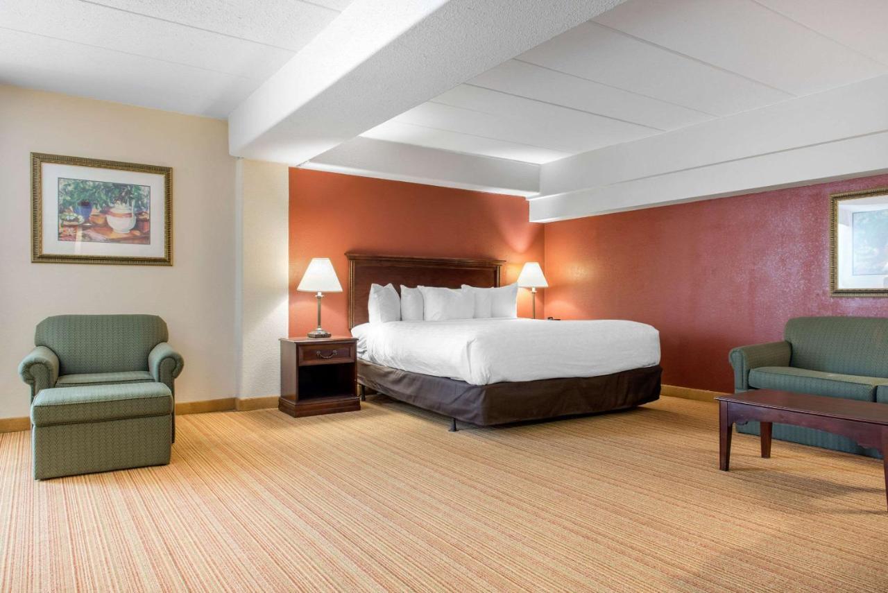 Clarion Hotel อินเดียนาโพลิส ภายนอก รูปภาพ